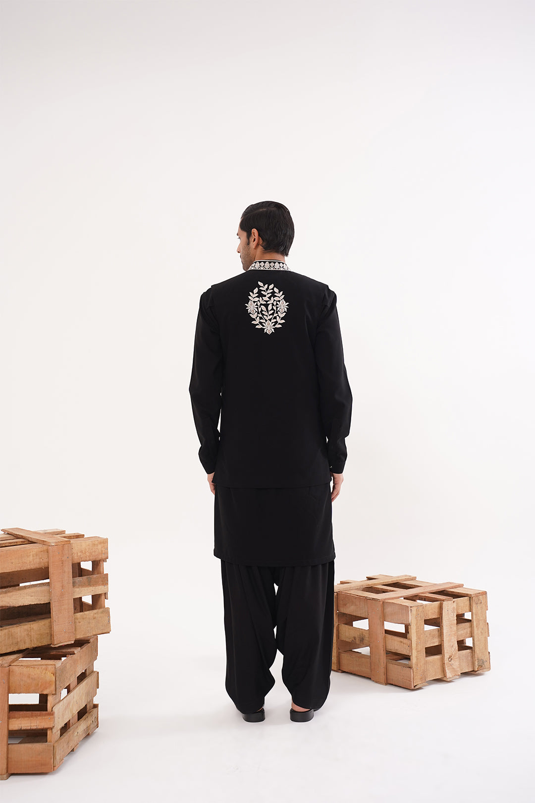 Black Threadwork Kurta Jacket Set - The Absolute House Of Design 