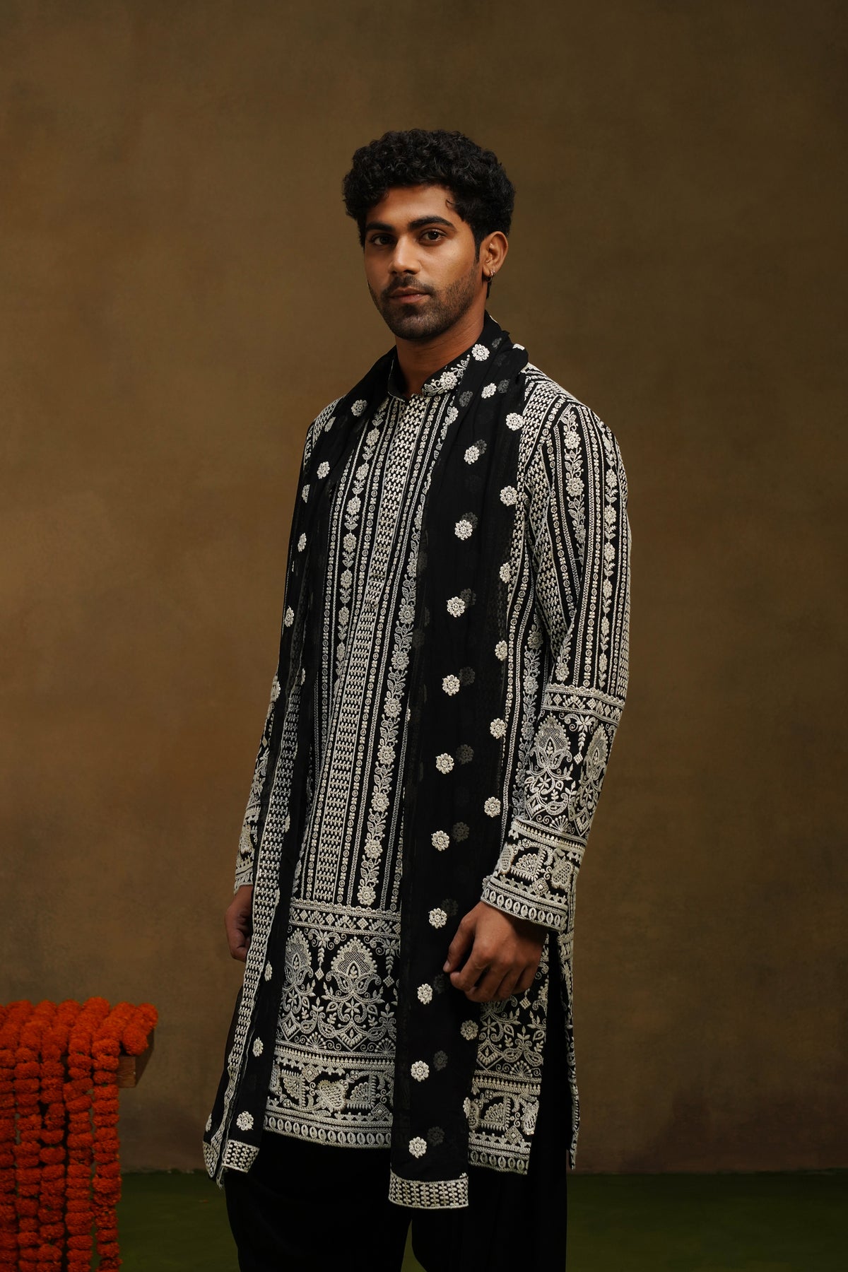 Noor Black Chikankari Dupatta Kurta Set