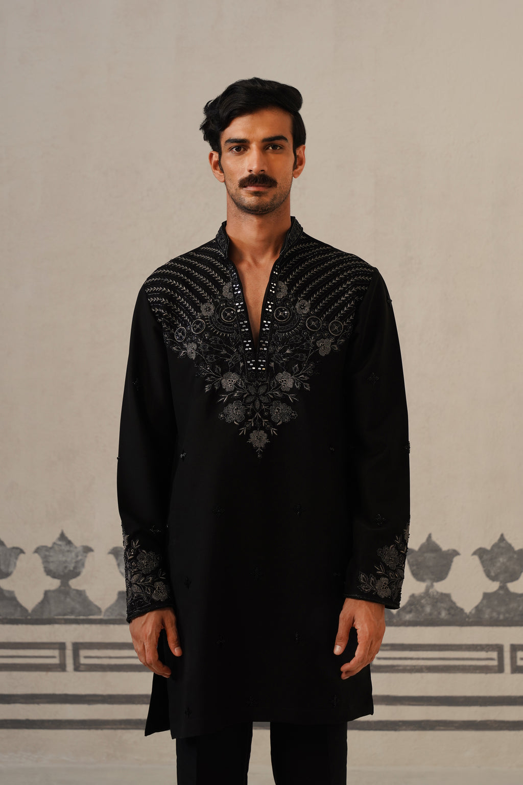 Noir Black Beaded Japanese Set