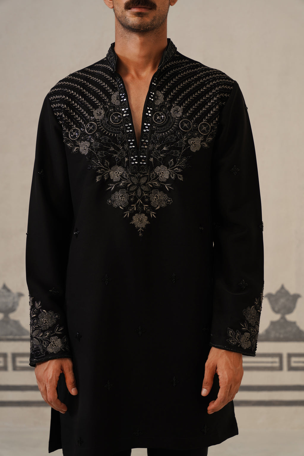 Noir Black Beaded Japanese Set