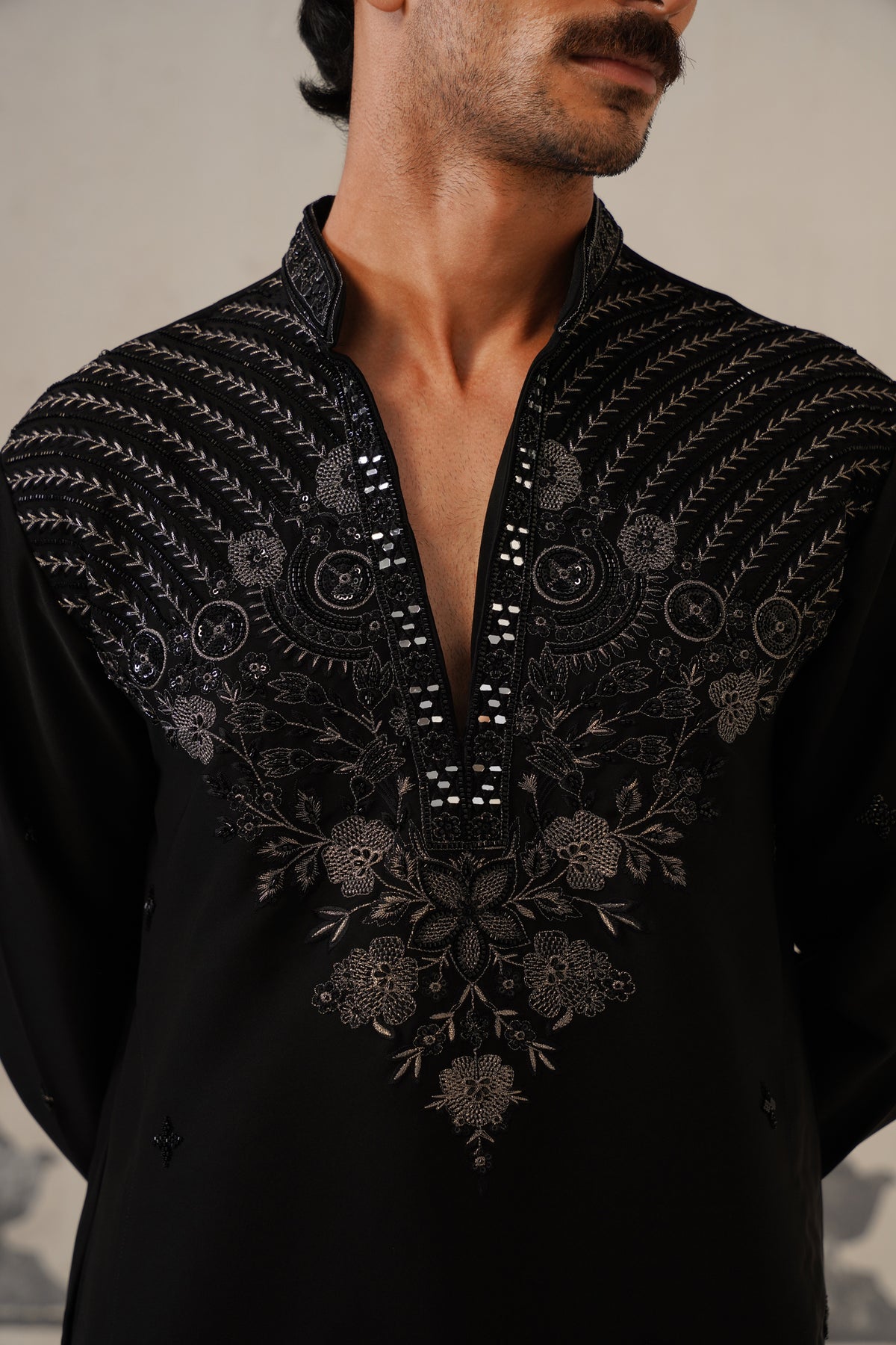 Noir Black Beaded Japanese Set