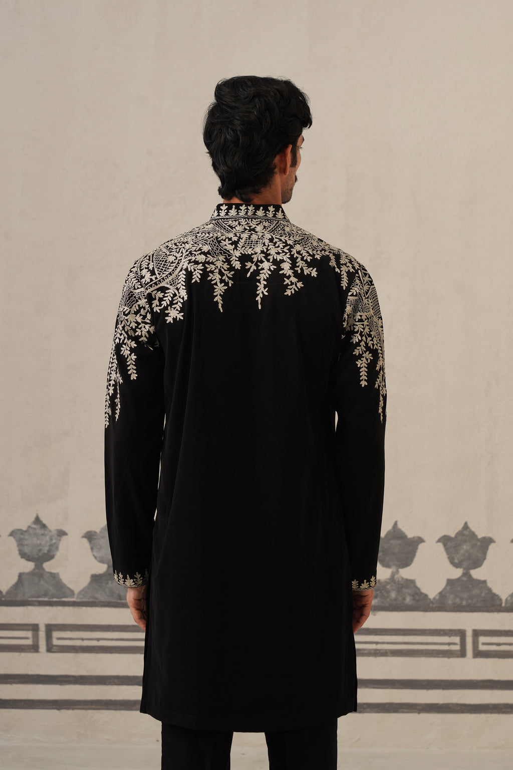 Black Nakshi Handwork Japanese Set